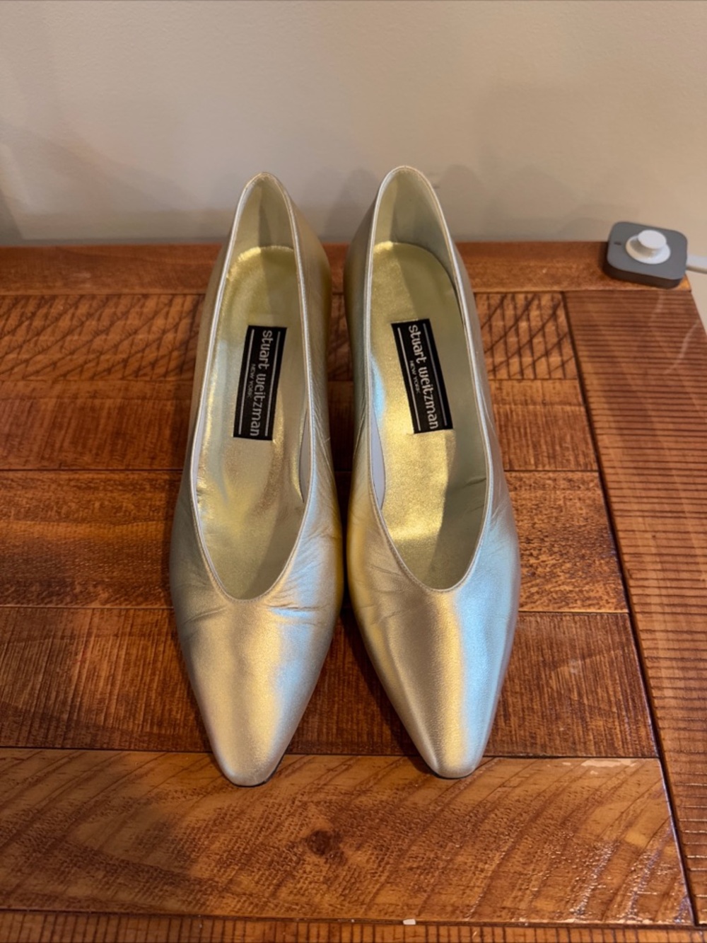 Vintage Stuart Weitzman Metallic Silver Gold Pointed-Toe Flats size 8.5